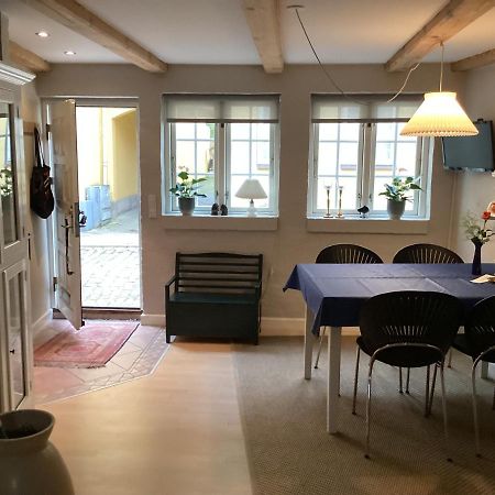 Dejligt Lille Byhus Фоборг Екстер'єр фото